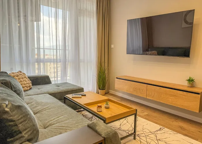 شقة 1br With A Free Designated Parking Space بلوفديف