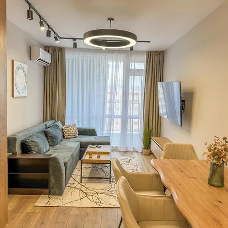 Apartment 1br With Free Parking