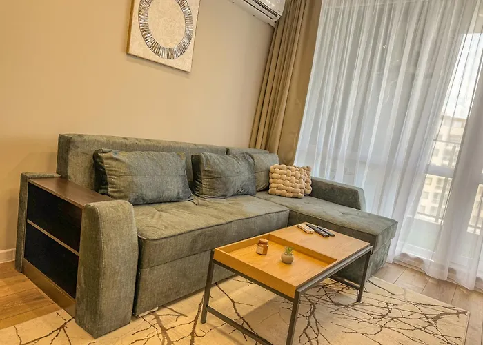 1br With A Free Designated Parking Space *