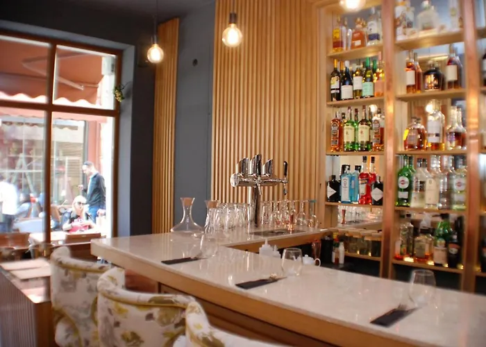 1br With A Free Designated Parking Space Apartment